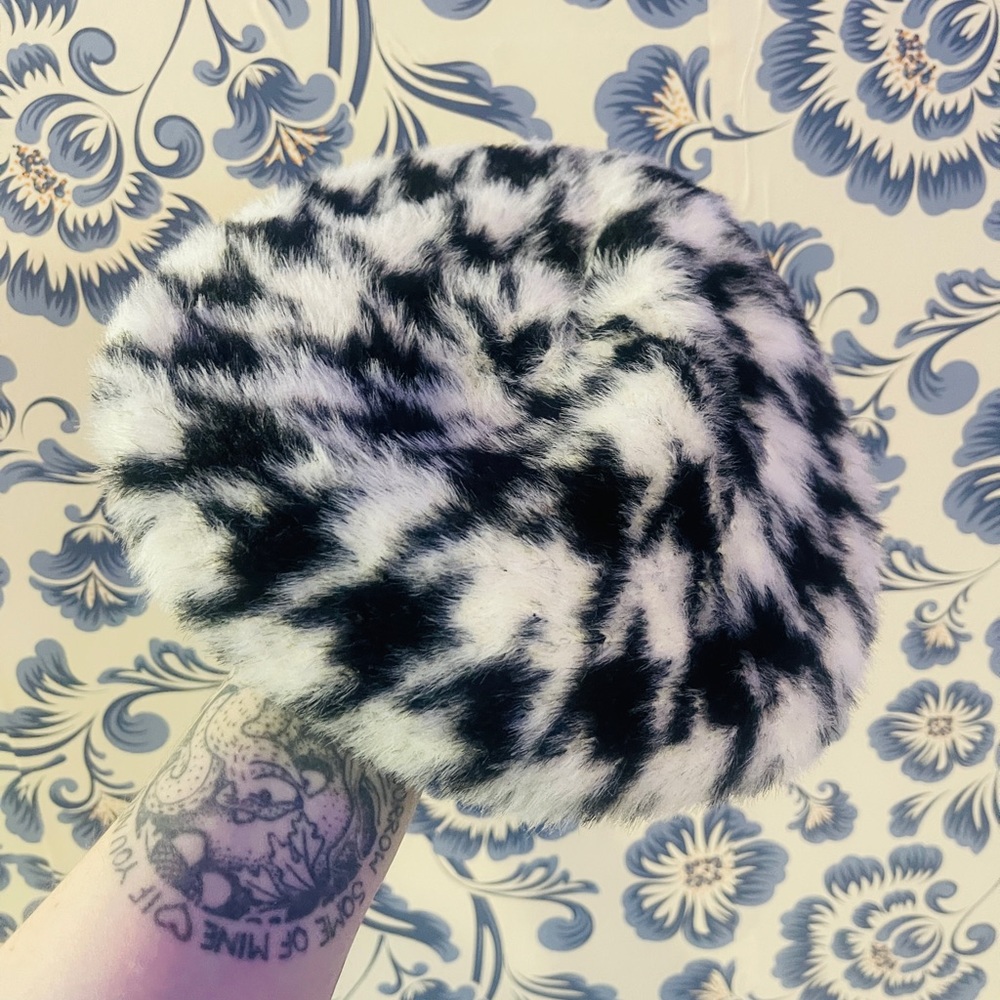 NWT FREE PEOPLE Sold Out ‘Whisper’ Houndstooth Beret $38